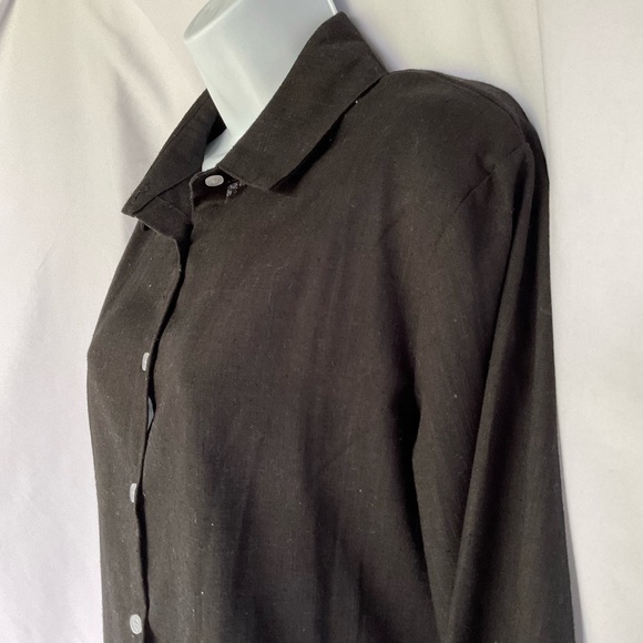Linen Button-Up Shirt with Back Detail - Small -Versatile for Office to Outdoors - Picture 4 of 7